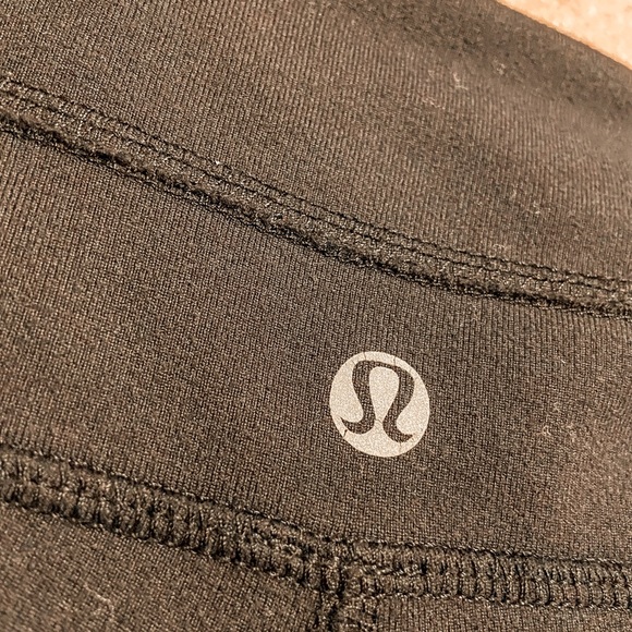 Lululemon Cropped Flare Leggings - Picture 5 of 6